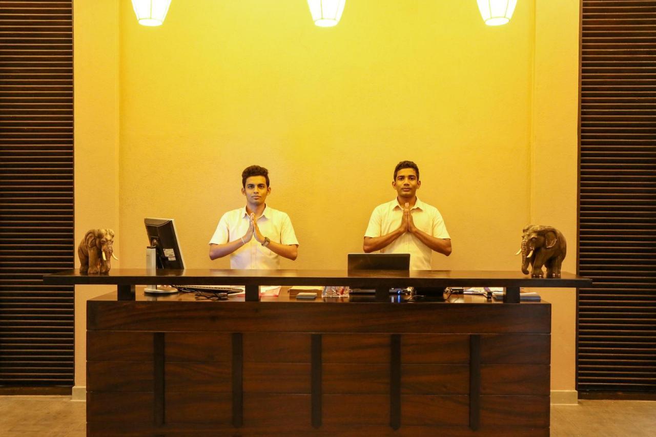 Oak Ray Wild Yala Hotel Tissamaharama Exterior photo