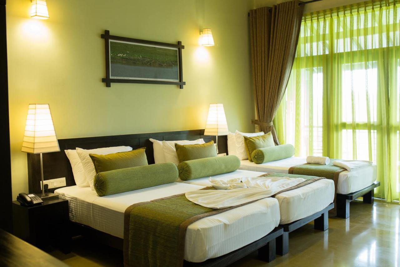 Oak Ray Wild Yala Hotel Tissamaharama Exterior photo