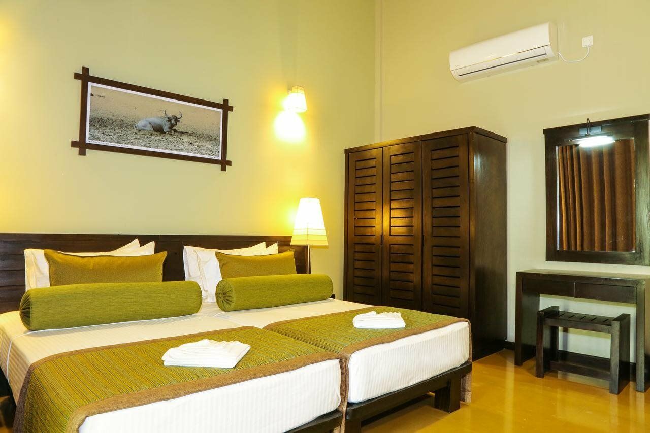 Oak Ray Wild Yala Hotel Tissamaharama Exterior photo